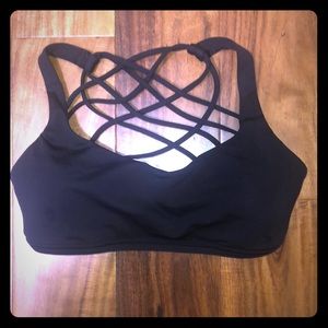 Lululemon Free to Be Bra size 4